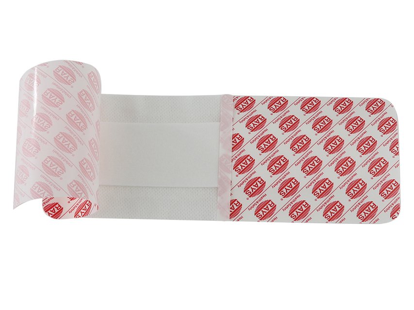 Medicazione adesiva sterile in TNT 10x25 cm, confezione da 25